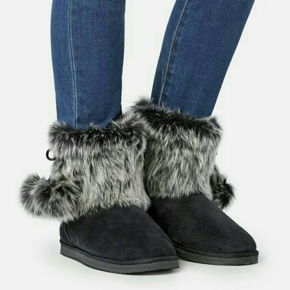 Cozy Black Bootie with Faux Fur Trim & PomPoms! 9 - Picture 2 of 4